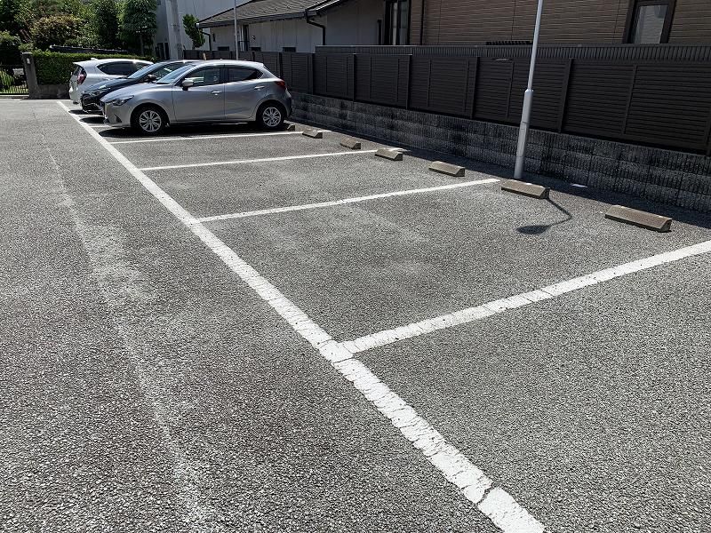 leopalace Midorigaoka 주차장