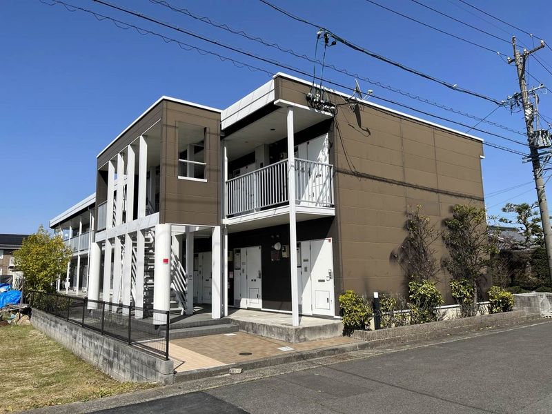 レオパレスアドバンスドゥ 外観
