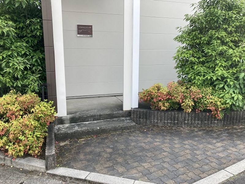 レオパレス本荘西 エントランス