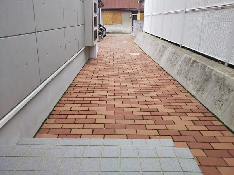 レオネクストオレンジ エントランス