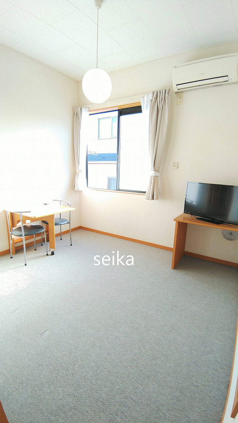 レオパレスツリー 居間