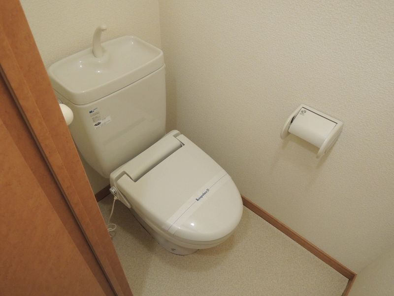 レオパレスセントラル南４条Ｂ トイレ