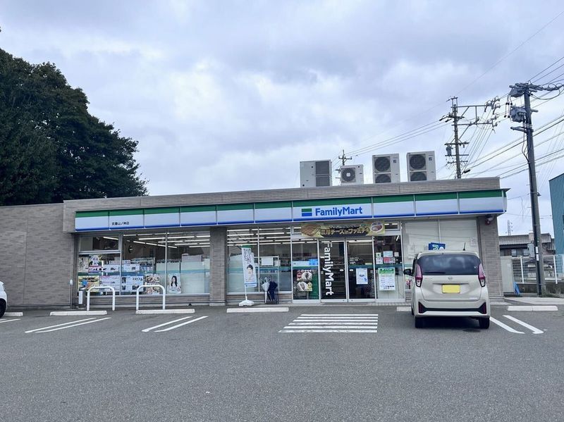 CLEINO Yae Môi trường xung quanh