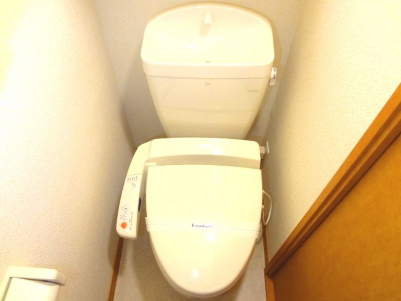 レオパレスカーサ南風 トイレ