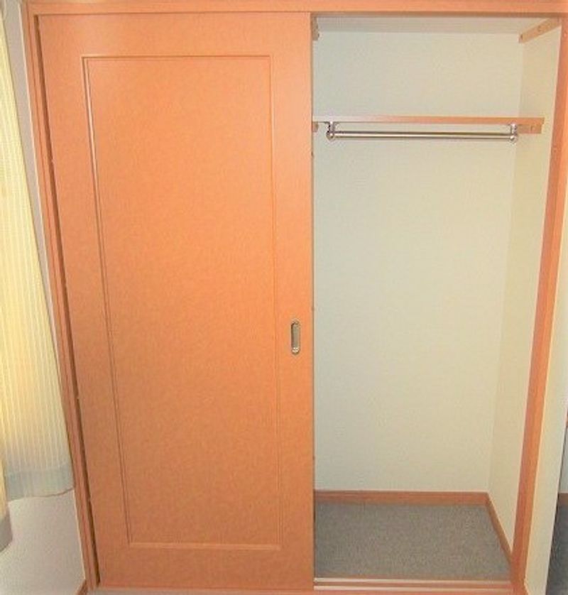 レオパレスサンフォレストⅡ 収納