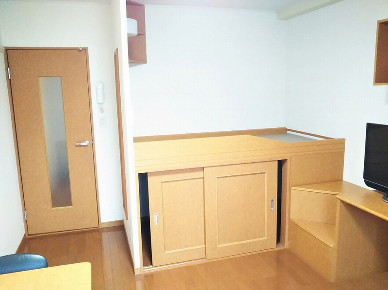 レオパレス千現 寝室