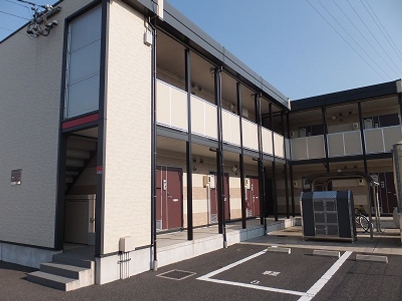 レオパレスボン　ボヤージュ 外観