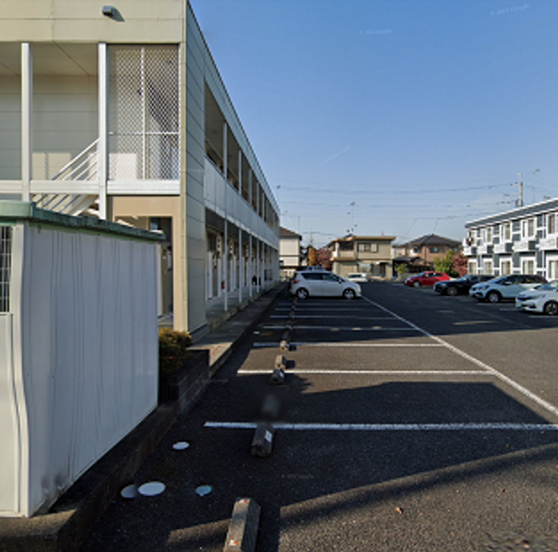 レオパレス宝石台 駐車場