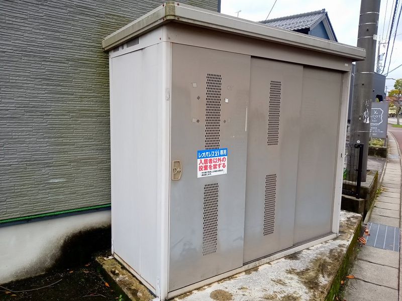 レオパレスアンゲネーム 共用部分