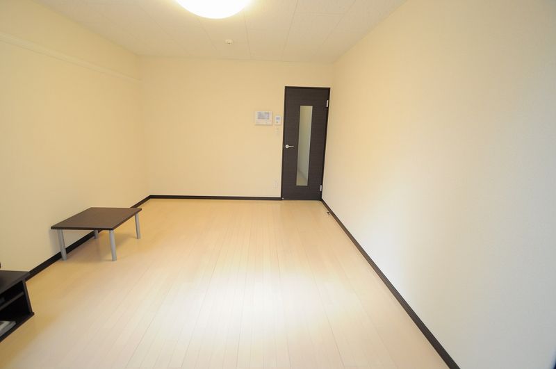 LEONEXT SAKAE Nishi Awaji 卧室