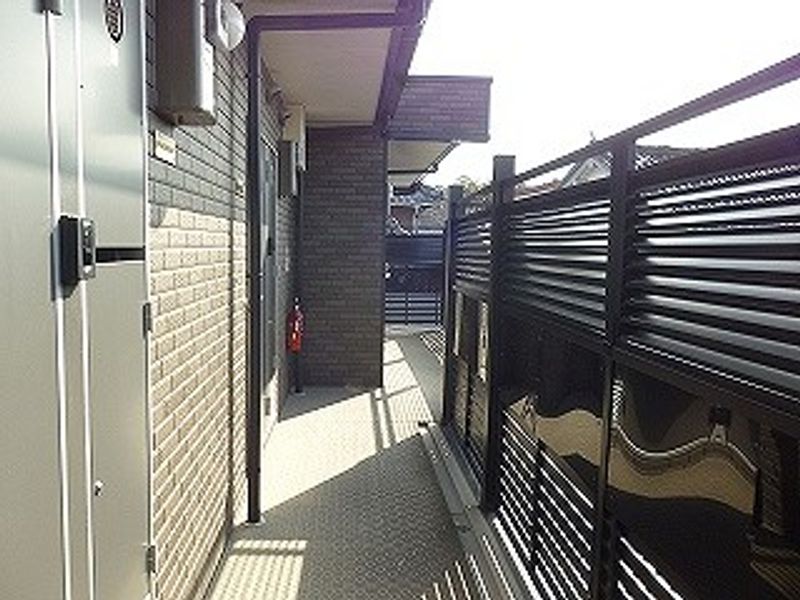 レオネクスト八代本町 玄関