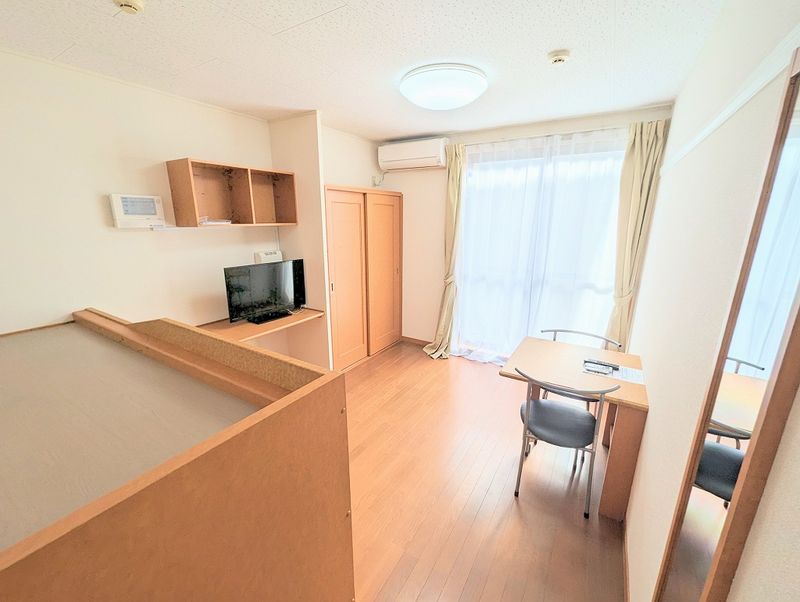 レオパレス源藤 居間