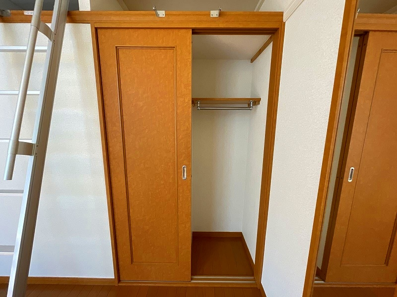 レオパレス若竹 収納