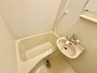 レオパレスコハギ 風呂