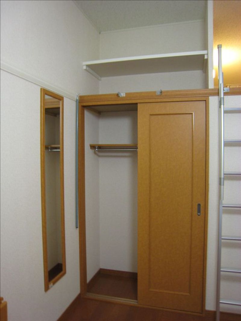 レオパレス中田北Ａ 収納