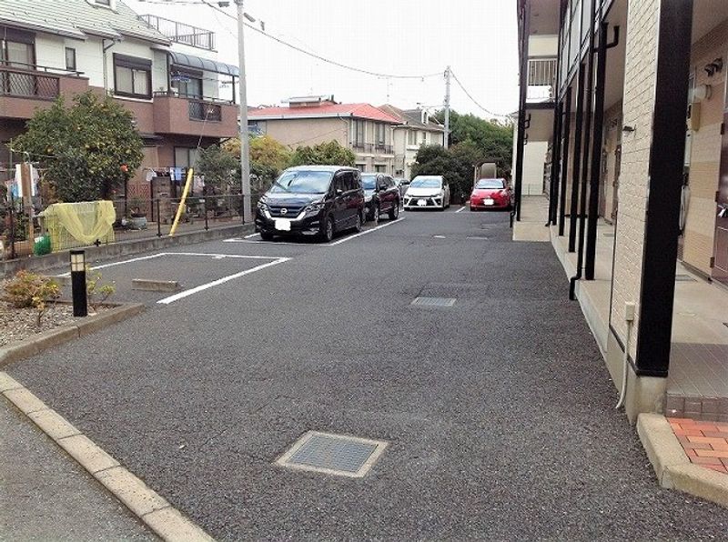 レオパレス西船ガーデンコート 駐車場