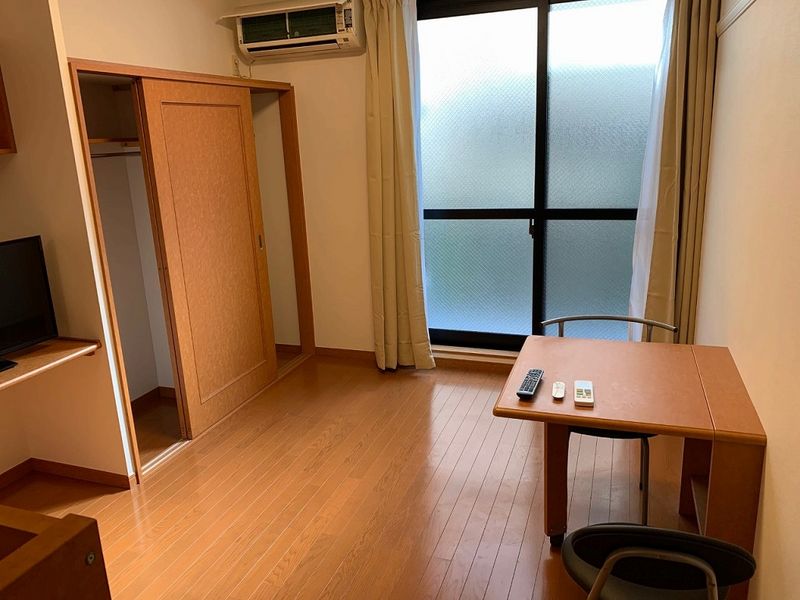 レオパレスグリーンハート 居間