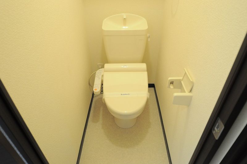 LEONEXT Kikyo Toilet