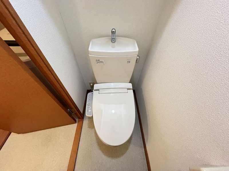 レオパレスバレーナ紅葉 トイレ