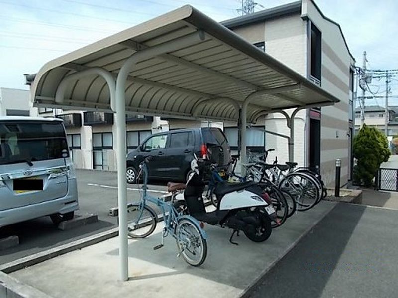 レオパレスリズィエール 共用部分