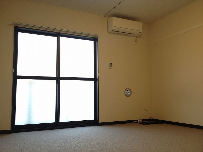 レオネクストコンフォート永楽 居間
