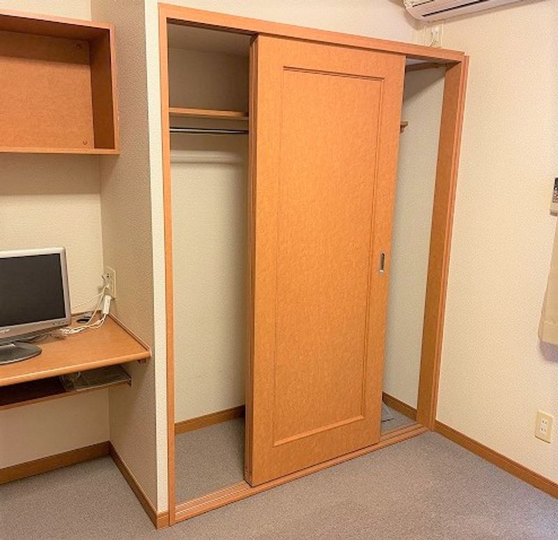レオパレス旭２ 収納