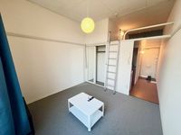 レオパレスディオネ 居間