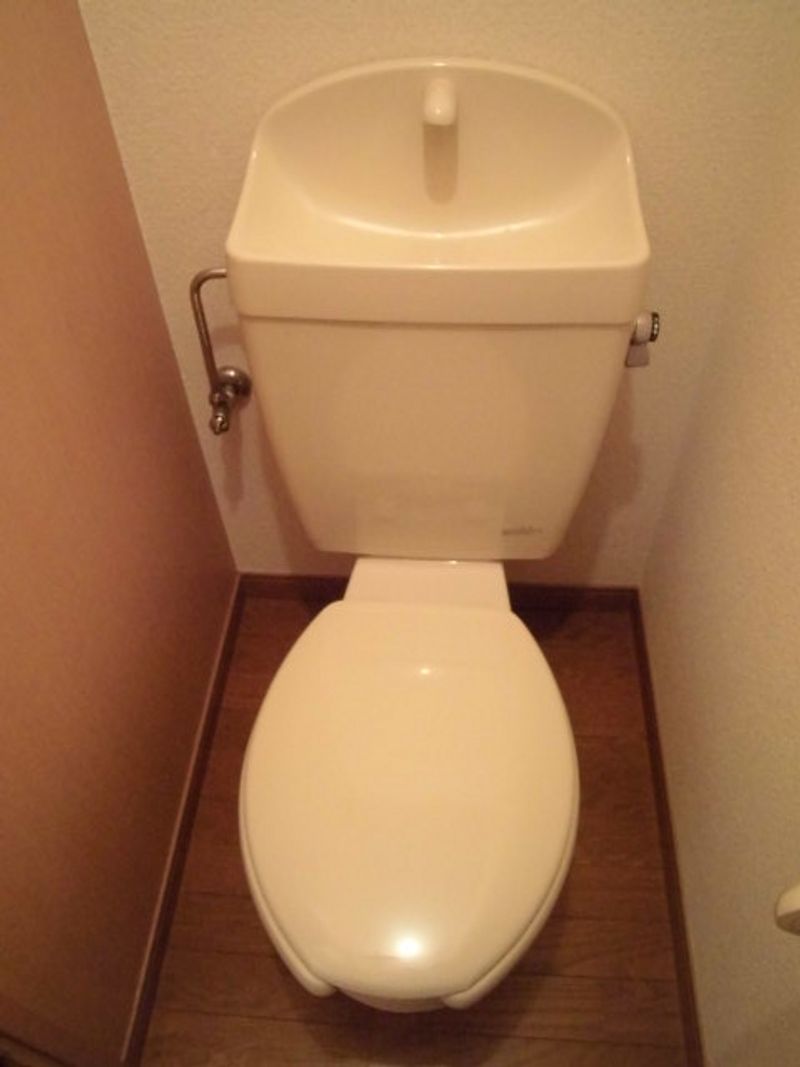 レオパレスエクセル トイレ