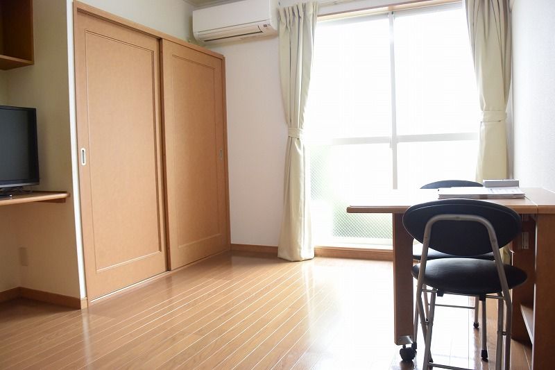 レオパレス豊中南Ⅱ 居間