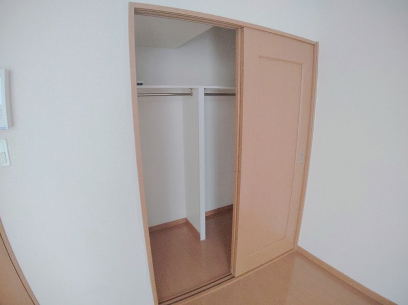 レオパレスアイビス　Ａｙａ 収納
