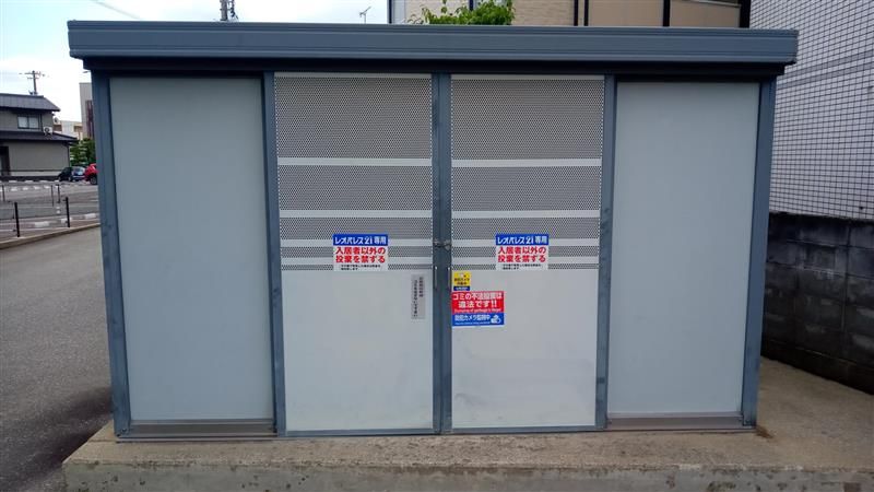 レオパレス新富山Ａ 共用部分