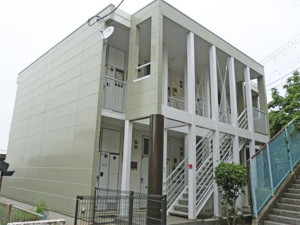 レオパレス上大岡東 外観
