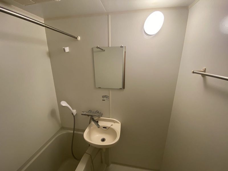 leopalace Esperanza Bồn rửa mặt