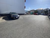 leopalace Les Raisins Parking lot