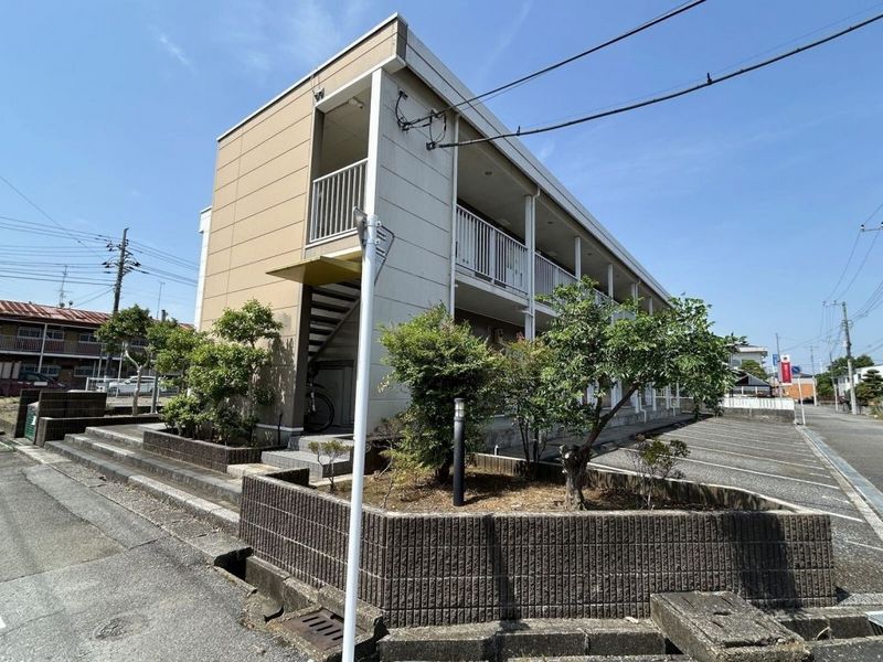 レオパレスヤチヨ 外観