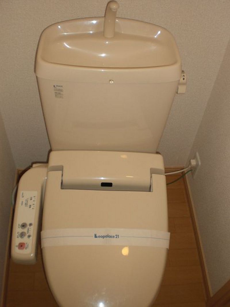 レオパレスマルトウェーブ トイレ