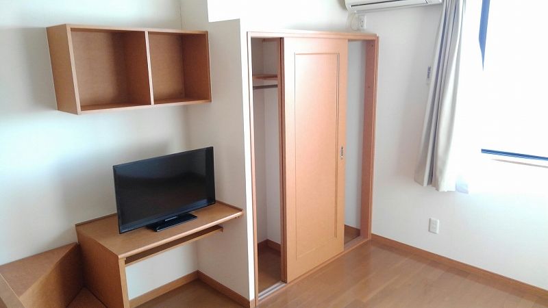 レオパレス陽華 収納
