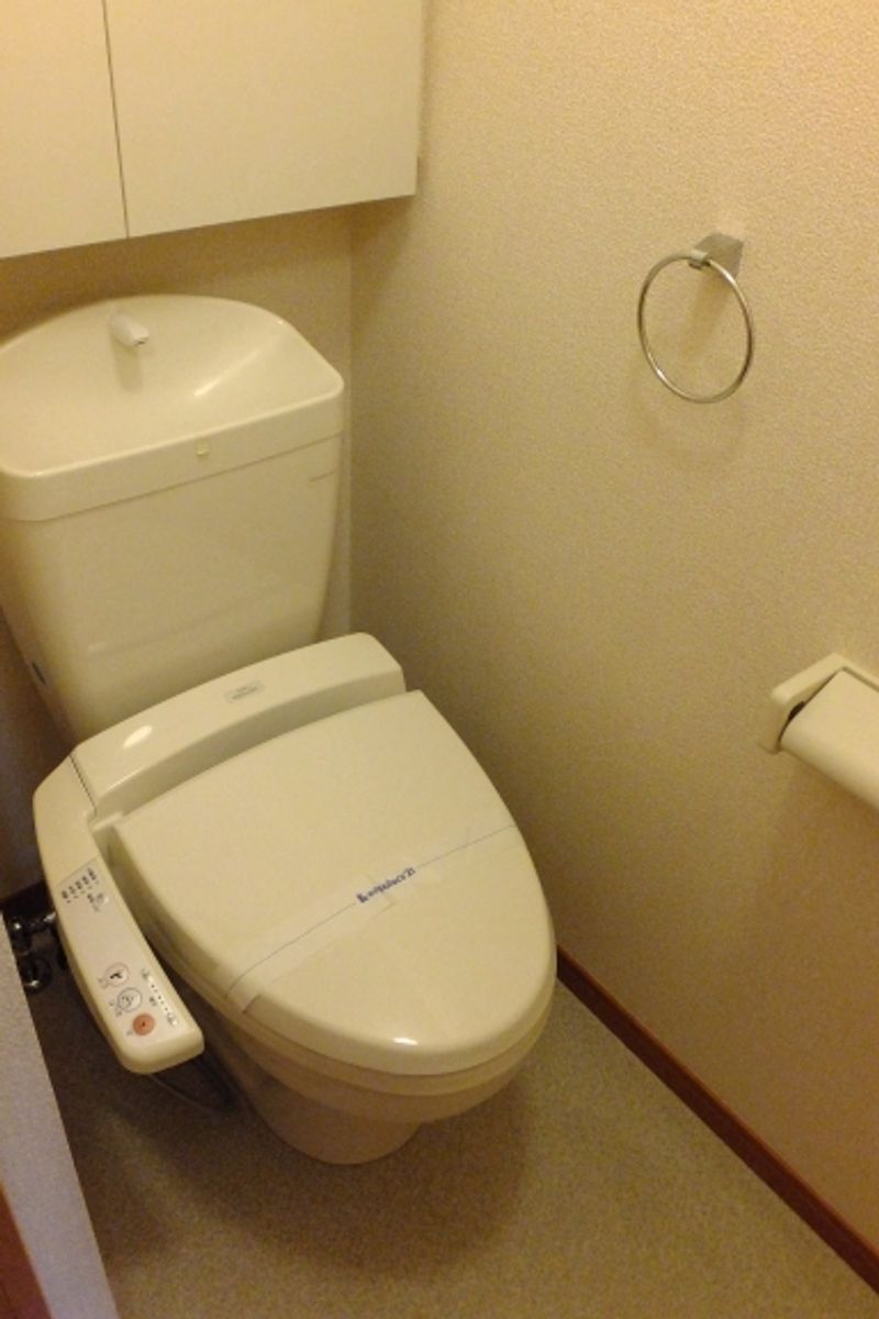 レオパレスエスポワールさくら トイレ