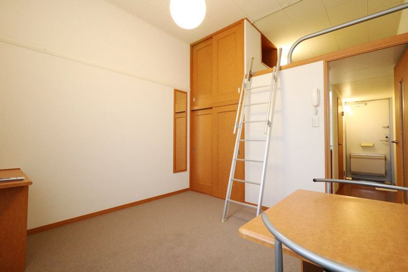 レオパレスＭＡＩＳＯＮ　ＪＵＲＡＫＵ 居間