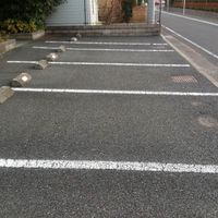 レオパレス綺麗なれいなＢ 駐車場