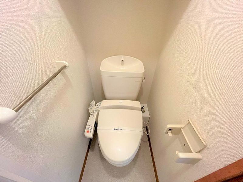 レオパレス板原 トイレ
