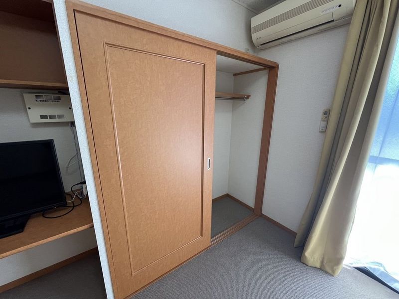 レオパレスグランドカメリアⅥ 収納