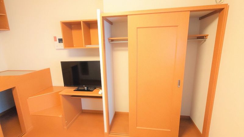 レオパレス梨の木 収納