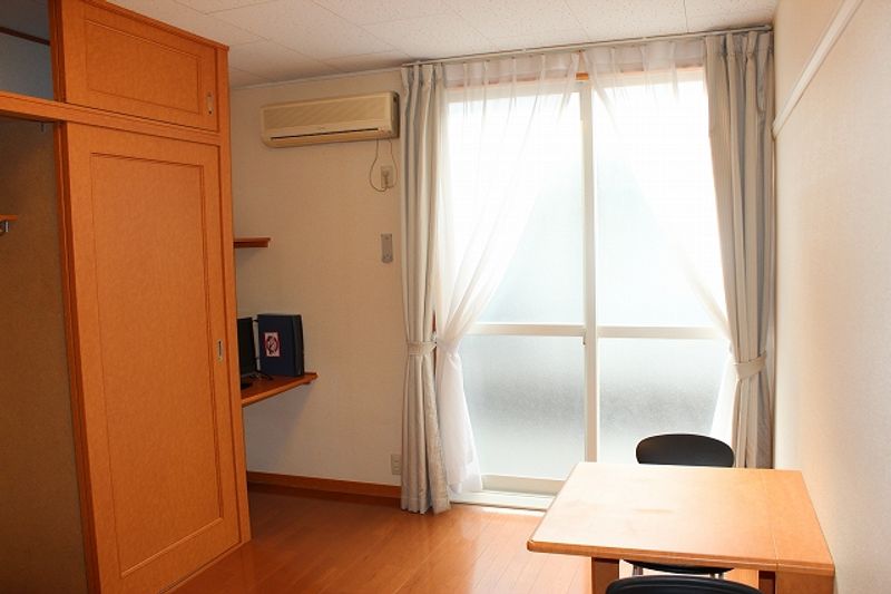 レオパレスベルエポック 居間