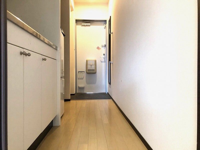 レオネクストＫＡＺＵＭＩ 玄関