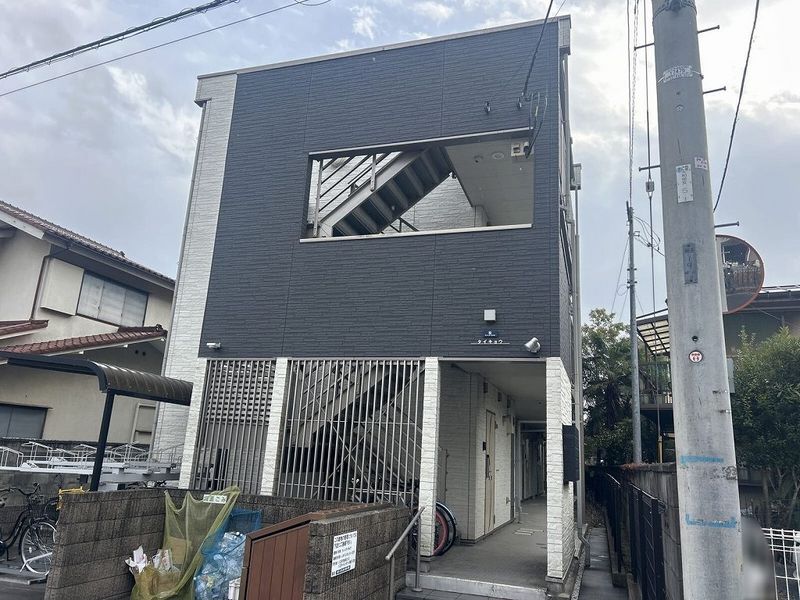 クレイノタイキョウ 外観