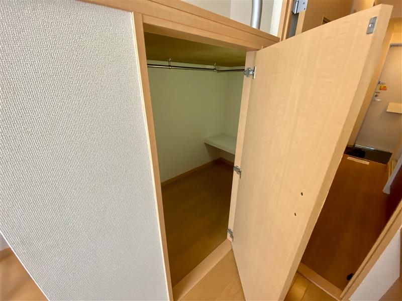 レオパレスウィステリア都立家政 収納
