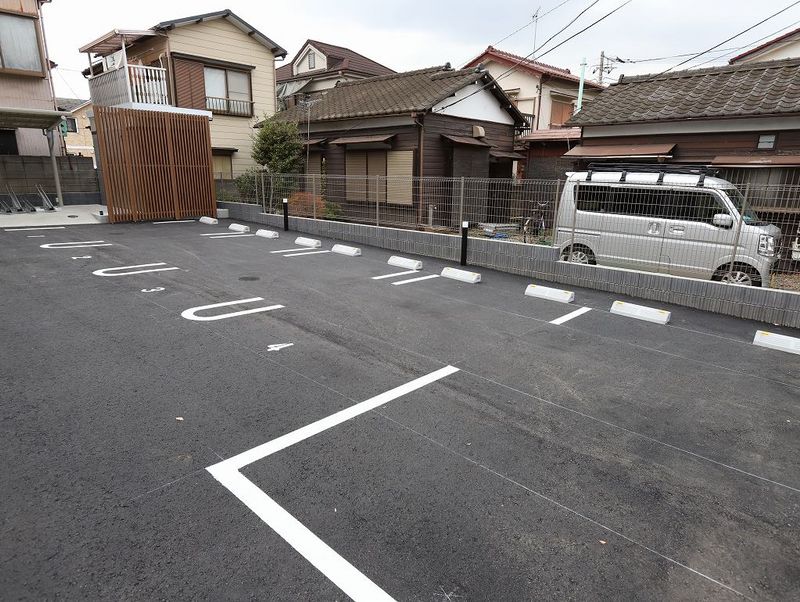 レオパレスＭａｉｓｏｎ　Ｌｕｍｉｅｒｅ 駐車場