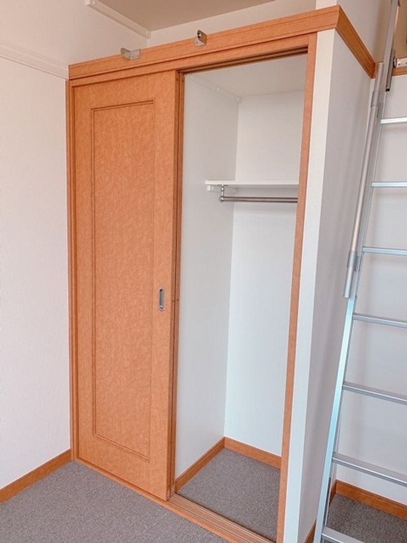 レオパレスパッシィオーネ 収納