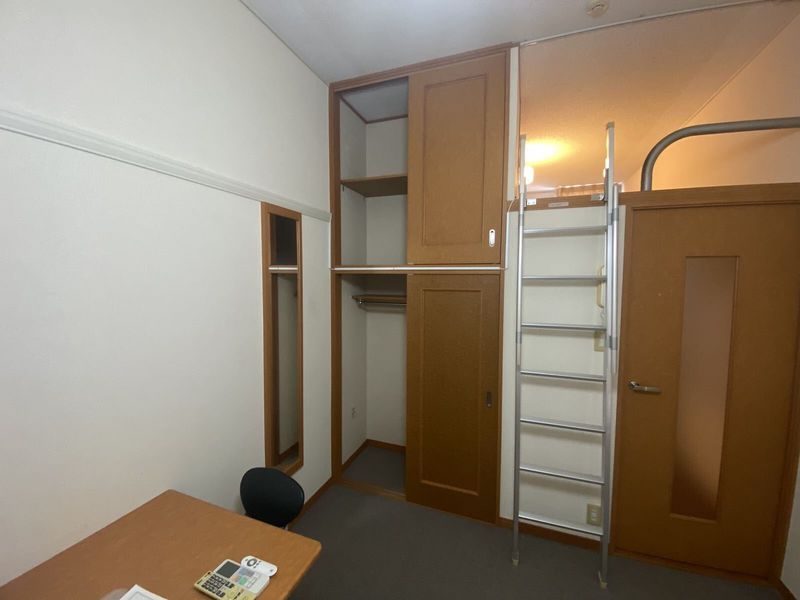 レオパレスＵ 収納